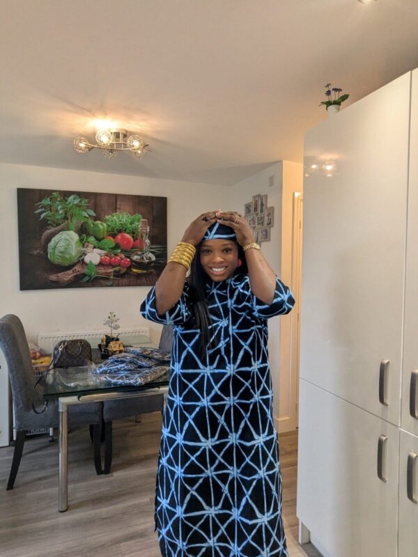 2026/09/1001833366.jpg Olawumi Blue Kembe Set.
Comes with head scarf