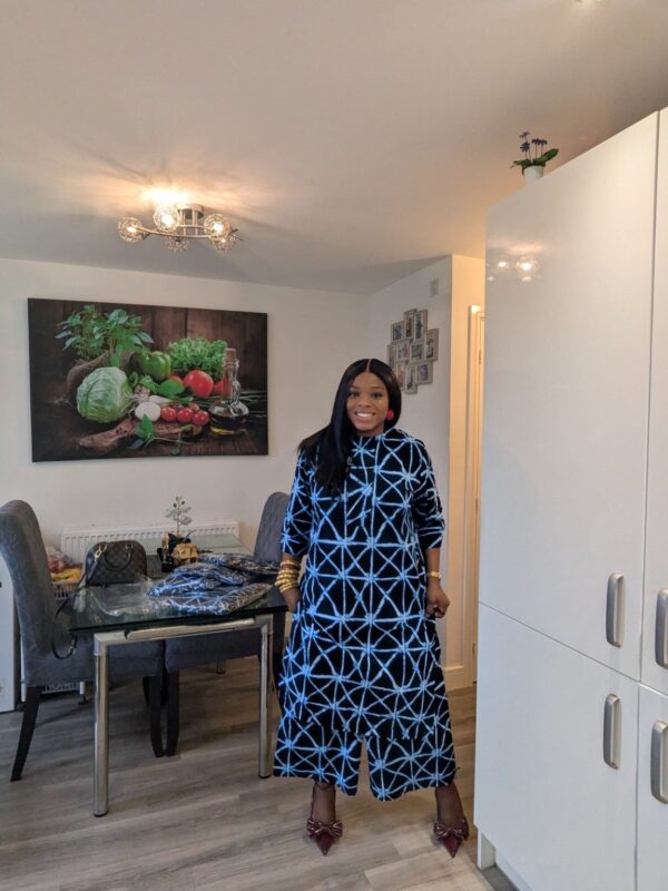2026/09/1001833373.jpg Olawumi Blue Kembe Set.
Comes with head scarf